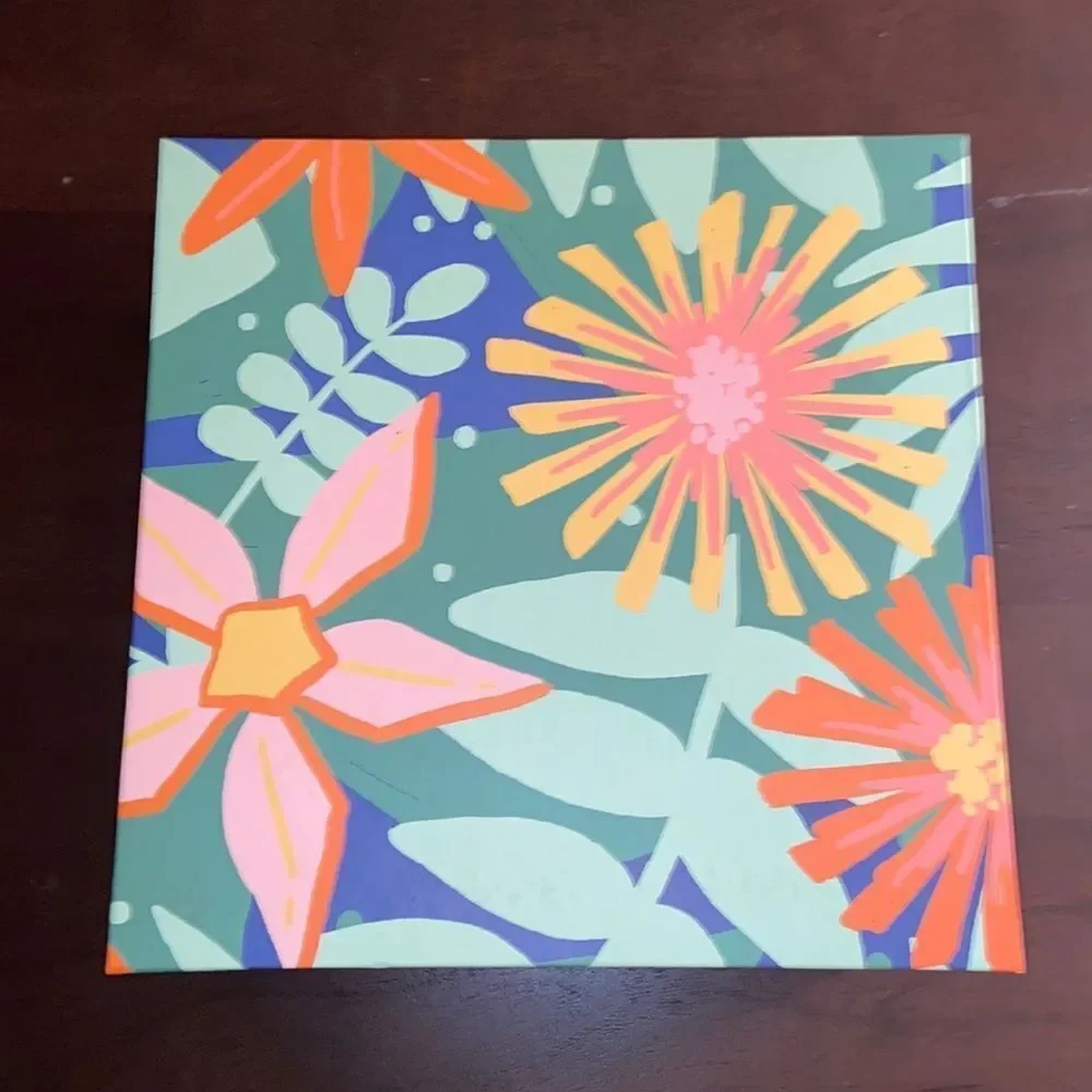 Spritz Floral Gift Box